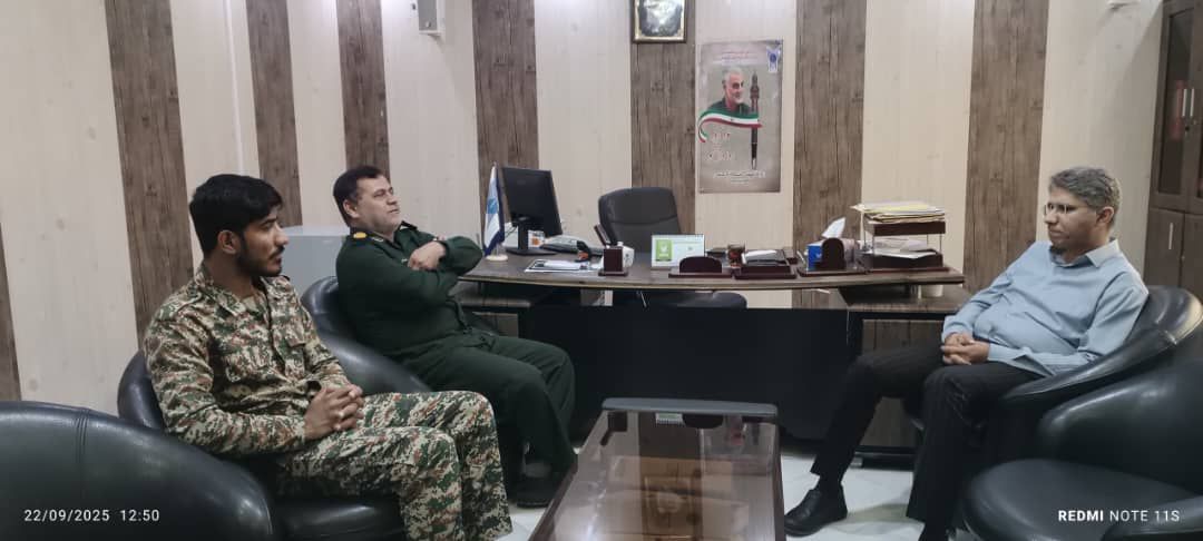 هم‌افزایی دانشگاه آزاد جاسک و بسیج دانشجویی برای هفته دفاع مقدس