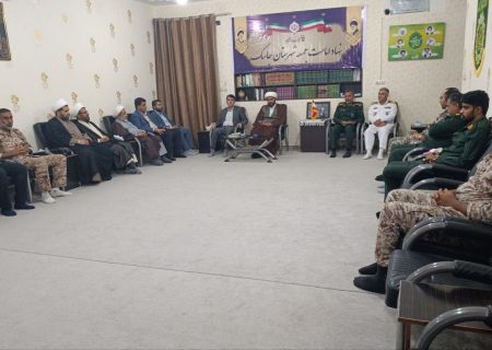 دیدار فرماندهان نظامی و مسئولان جاسک با امام‌جمعه