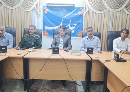 دیدار تیم فوتبال نونهالان بسیج با مسئولان جاسک