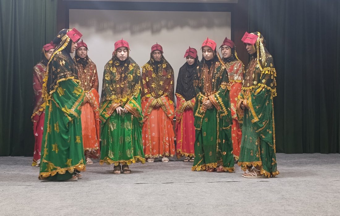 نخستین جشنواره سرود فجر در جاسک برگزار شد