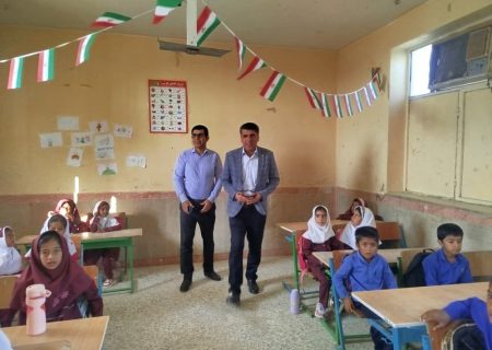 مدیر آموزش و پرورش جاسک از مدارس روستایی بازدید کرد