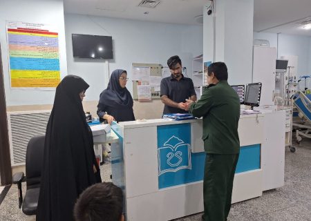 قدردانی کارکنان سپاه جاسک از زحمات شبانه روزی پرستاران بیمارستان خاتم الانبیاء(ص)