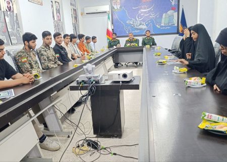 دشمن با ابزار رسانه به دنبال تضعیف ایمان دانش‌آموزان است