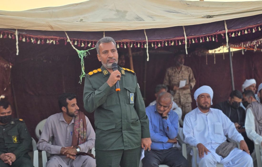 مسابقه بزرگ شتردوانی جنوب‌شرق کشور در لیردف برگزار شد