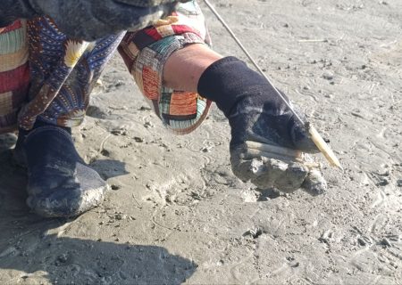 ۳۰۰ بانو صیاد جاسکی چرخ اقتصادی ساحل را می‌چرخانند