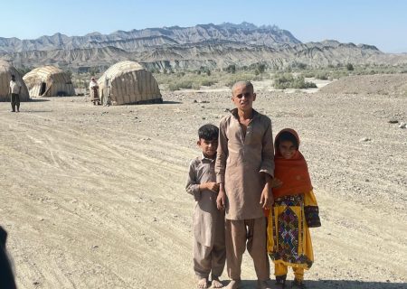 سفر میدانی جهادگران به روستای کربلا و منطقه ذرتی بندرجاسک؛ ثبت محرومیت و مصوبات برای توسعه زیرساخت‌ها