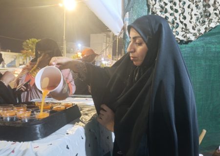 برپایی ایستگاه صلواتی به مناسبت میلاد حضرت فاطمه زهرا(س) و روز مادر در جاسک/تصاویر