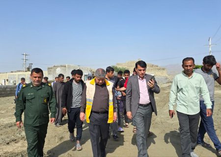 بازدید معاون بنیاد مسکن کشور از روستاهای سیل‌زده غرب جاسک
