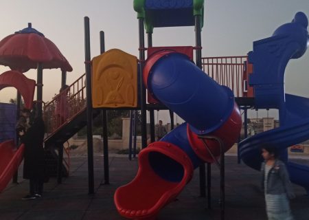 پیشرفت ۹۰درصدی ساخت سرویس‌بهداشتی پارک سنگ‌سیاه جاسک