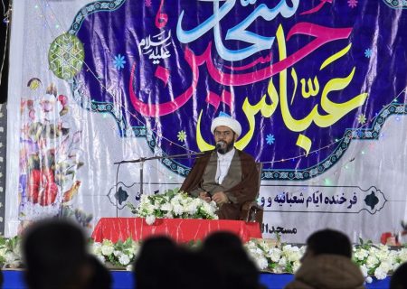 ما ملت امام حسینیم؛ راه ما ایستادگی است