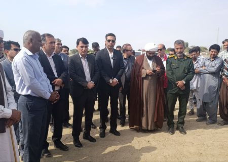 دو زمین چمن مصنوعی روستایی جاسک به بهره‌برداری رسید