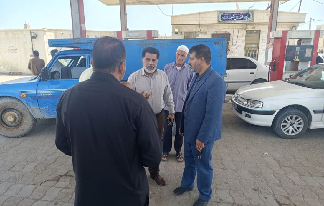 بازدید دادستان جاسک از جایگاه‌های سوخت و برخورد با خودروهای متخلف