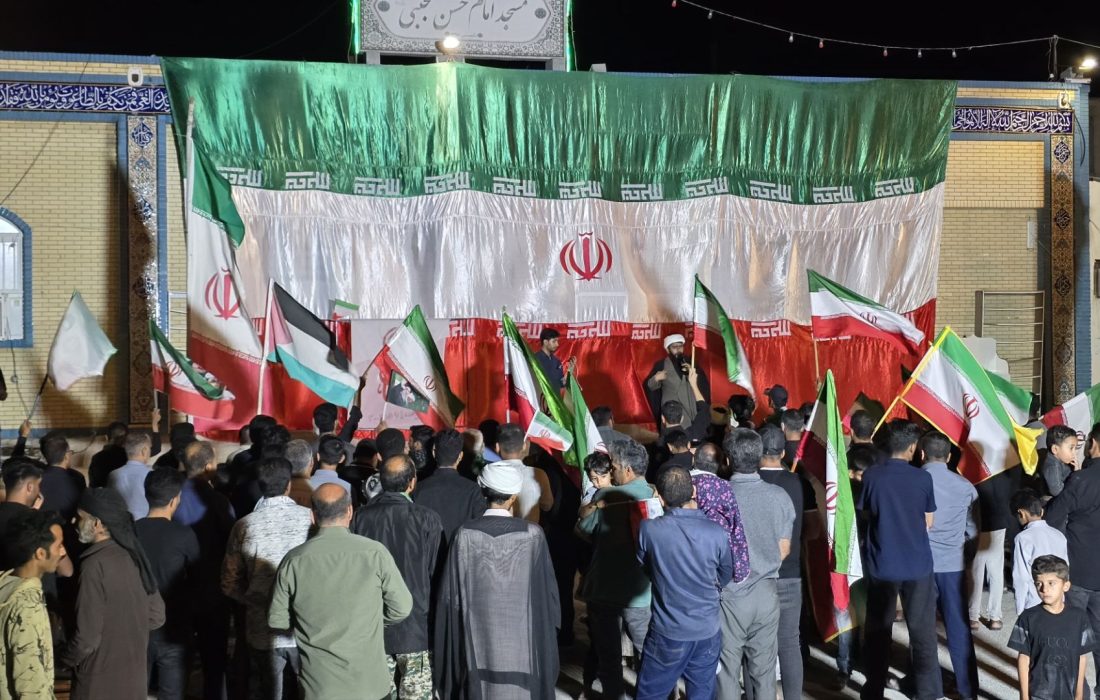تصاویری از شهری که مردمانش میدان را خالی نمی‌کنند/ اینجا بندرجاسک، موج 45 دفاع ملی