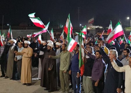 حضور پرشور امشب مردم بندرجاسک در خیابان‌ها/تصاویر 