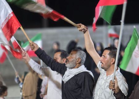 موج ۶۲ خروش بعثت خیابان جاسکی ها با طعم همدلی و اتحاد/تصاویر