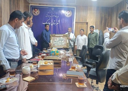دیدار فرمانده سپاه جاسک با مدیر آموزش و پرورش شهرستان