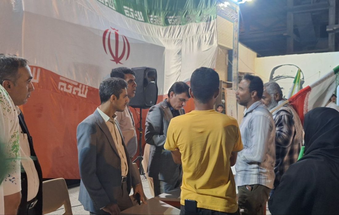 برپایی میز خدمت ادارات جاسک در تجمعات شبانه
