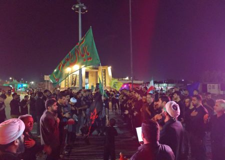 مراسم شب هشتم ماه محرم در گلزار شهدای شهرستان جاسک