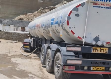 ۴ تانکر آبرسانی سیار در حال خدمت رسانی به ۲۰ روستای غرب جاسک هستند
