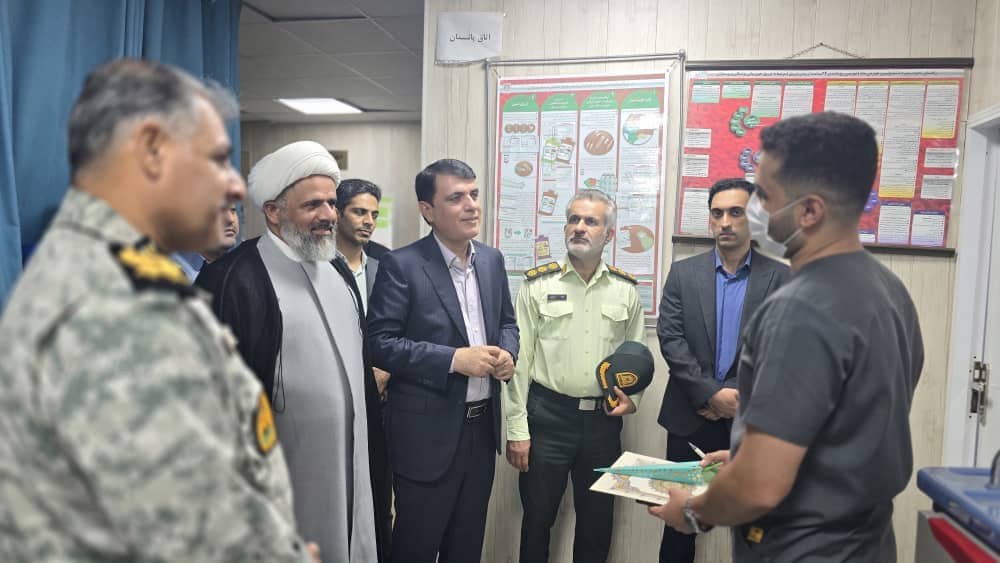 تقدیر مسئولان جاسک از پزشکان بیمارستان خاتم‌الانبیا(ص)