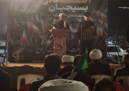 جاسک در صد و پنجاه‌وششمین شب استقامت، میزبان پرچم متبرک امام رضا(ع) شد