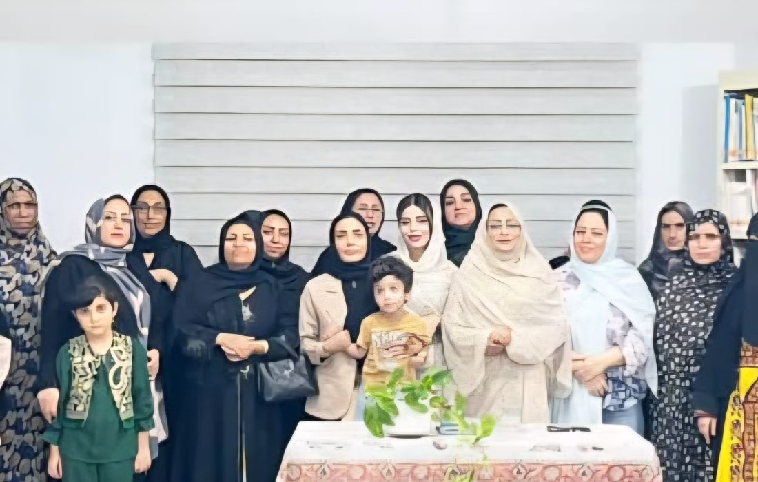 نشست تخصصی «سلامت و خودباوری زنان» در جاسک برگزار شد